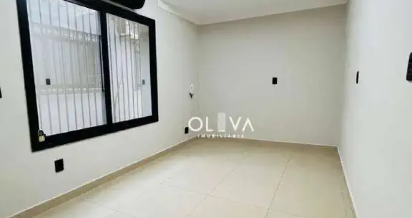 Sala comercial para alugar em parque industrial de 180.00m² com 3 garagens