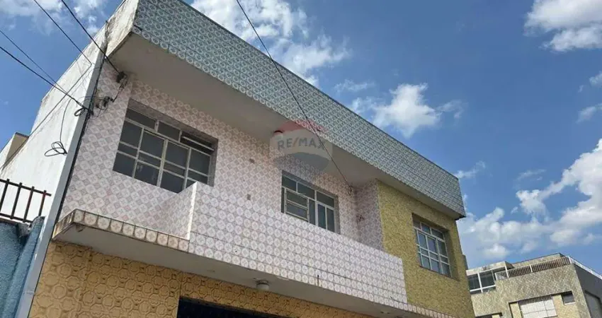 Casa com 4 quartos à venda em Caiçaras, Belo Horizonte