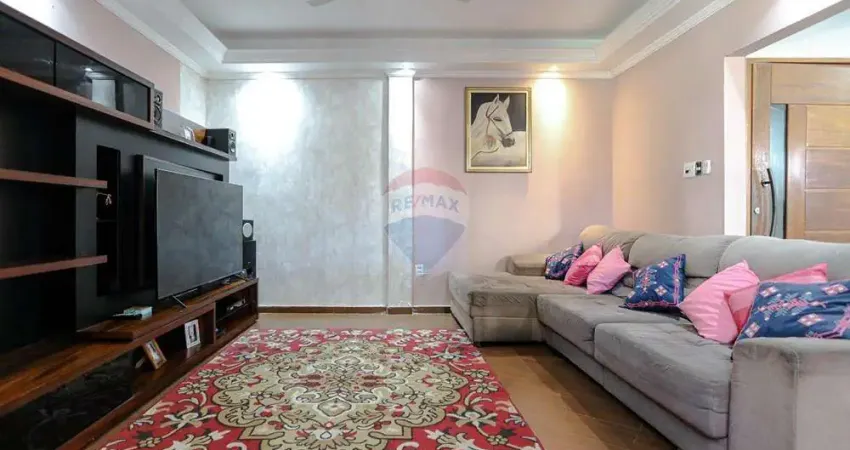 Casa para venda em centro de 226.36m² com 3 quartos, 1 suite e 2 garagens