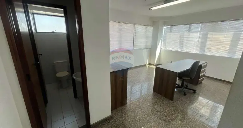 Sala comercial para alugar em centro de 54.00m² com 2 quartos