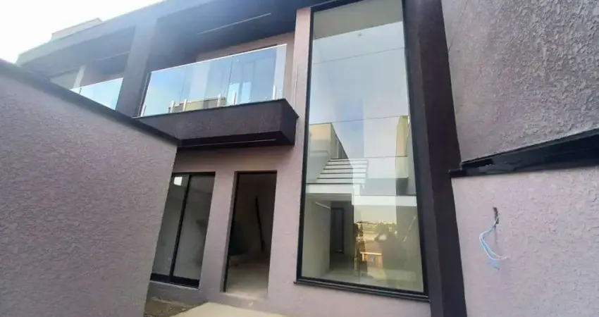 Sobrado para venda em xaxim de 110.00m² com 3 quartos, 1 suite e 3 garagens