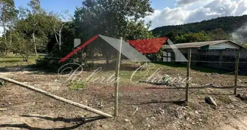 Terreno à venda na Rua Francisco Pereira, Jacaroá, Maricá