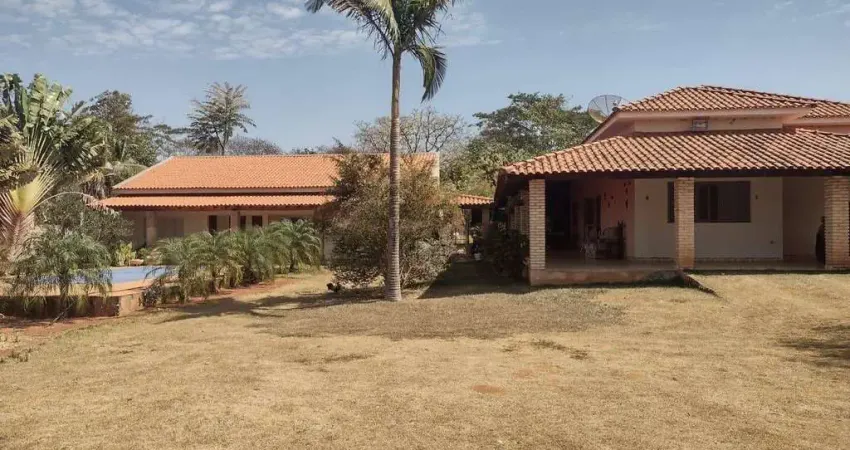 Casa para venda em jardim itaparica de 350.00m² com 5 quartos, 2 suites e 2 garagens