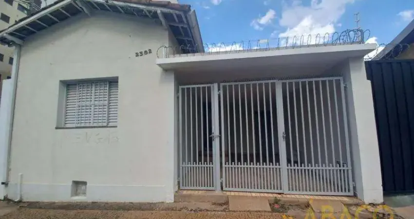 Casa para alugar em centro de 150.00m² com 5 quartos e 1 garagem