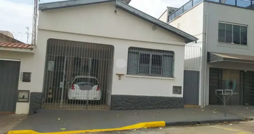 Casa com 3 quartos à venda na Cidade Alta, Piracicaba