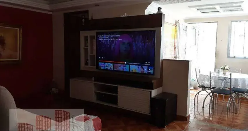 Sobrado para venda em centro de 137.00m² com 2 quartos e 2 garagens