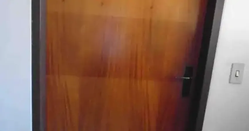 Apartamento para alugar em centro de 40.00m² com 1 quarto e 1 garagem