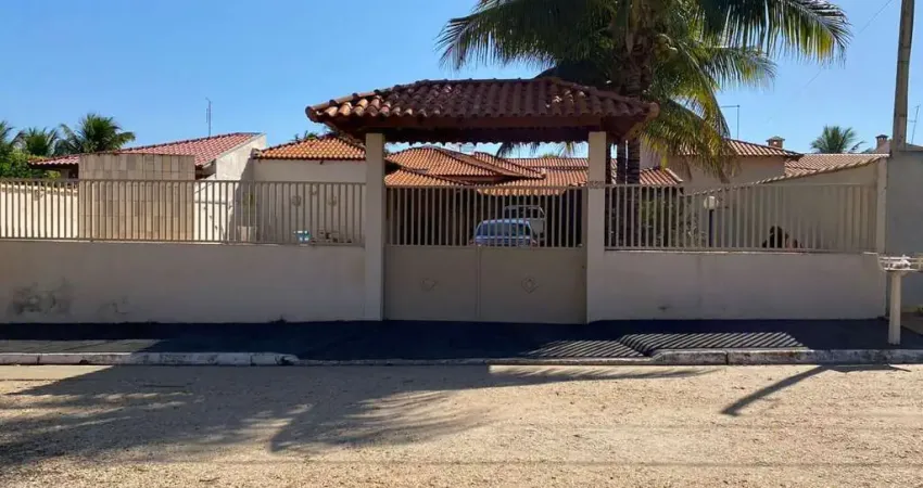 Casa para venda em condomínio lago azul 2 de 214.00m² com 3 quartos, 1 suite e 5 garagens