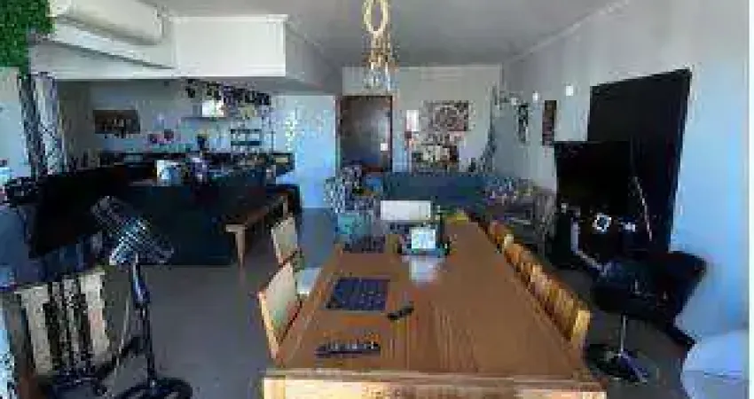 Apartamento para venda em centro de 200.00m² com 3 quartos, 1 suite e 2 garagens