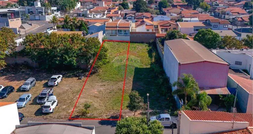 Terreno comercial à venda na Rua José Santoro, Vila Santucci, Leme