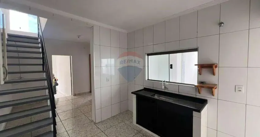 Sobrado para alugar em centro de 75.00m² com 2 quartos e 2 garagens