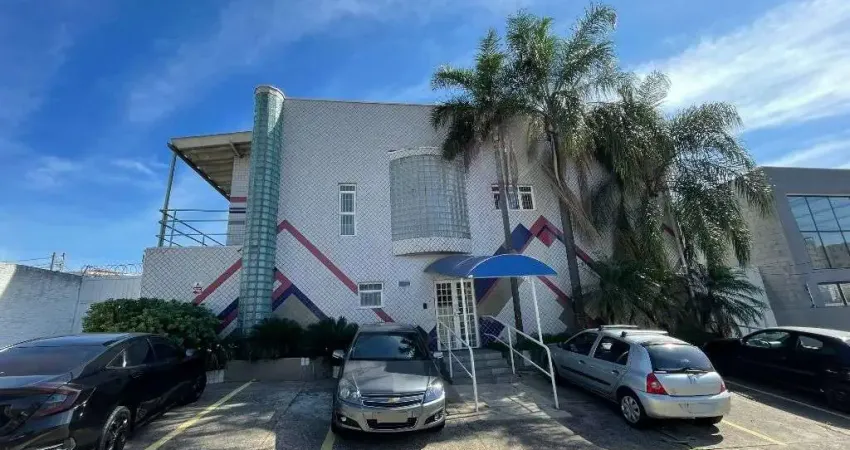 Prédio comercial para venda e aluguel em vila santana de 641.00m² com 9 garagens