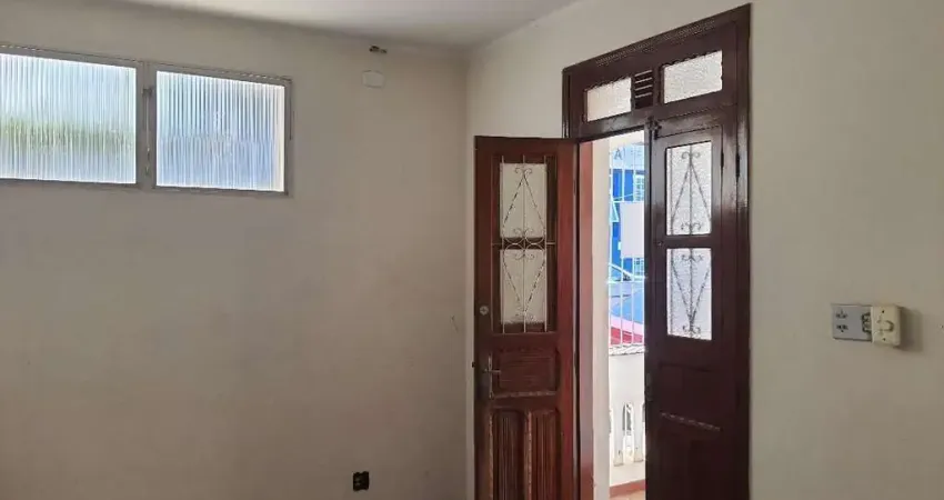 Casa para venda em centro de 170.00m² com 5 quartos e 1 garagem