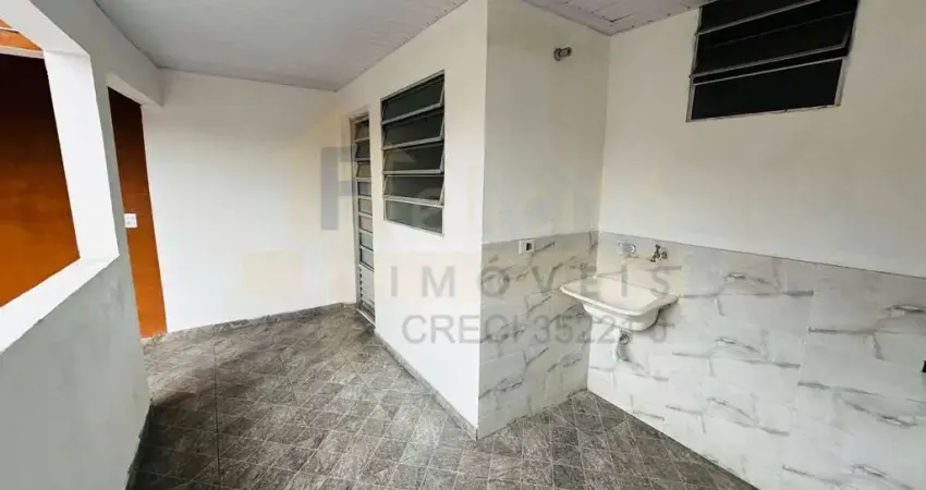 Casa para alugar em Vila São Silvestre de 100.00m² com 2 Quartos