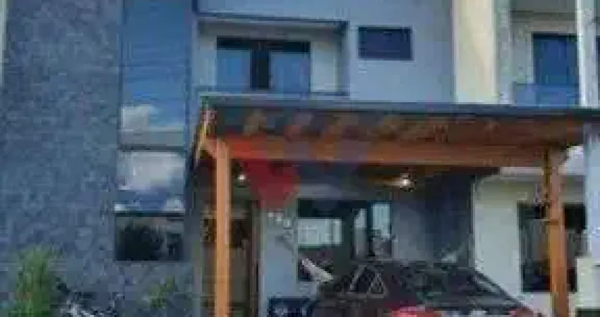 Sobrado para venda em Vila Glória de 165.00m² com 4 Quartos, 1 Suite e 3 Garagens