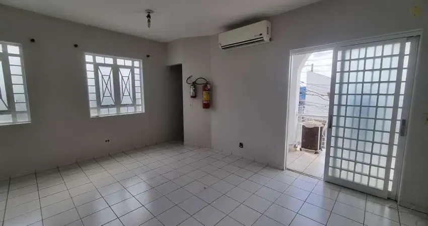 Imóvel Comercial para alugar em Vila Tibério de 40.00m² com 1 Quarto
