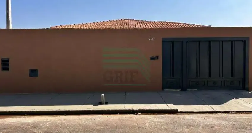 Casa para venda em Parque Residencial Cândido Portinari de 193.00m² com 3 Quartos, 1 Suite e 4 Garagens