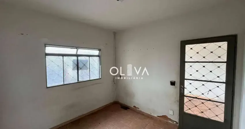 Casa para venda em Jardim Planalto de 194.00m² com 3 Quartos, 1 Suite e 2 Garagens