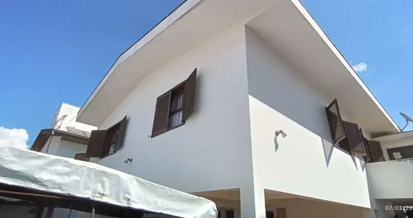 Casa de Condomínio para venda em Jardim Paulista I de 328.00m² com 4 Quartos, 1 Suite e 5 Garagens