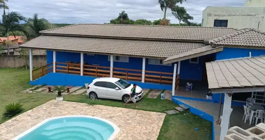 Chácara para venda em Centro de 150.00m² com 3 Quartos, 1 Suite e 10 Garagens