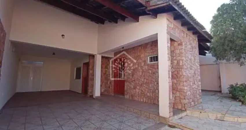 Casa para alugar em Vila Industrial de 271.00m² com 3 Quartos, 1 Suite e 4 Garagens