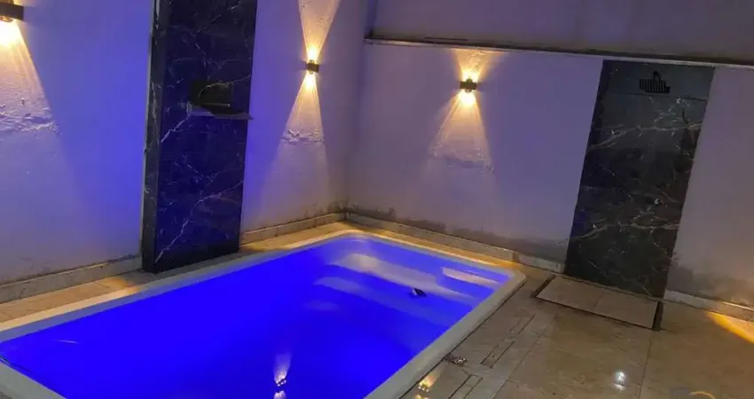 Casa para alugar em Parque Das Oliveiras de 60.00m² com 2 Quartos, 1 Suite e 2 Garagens