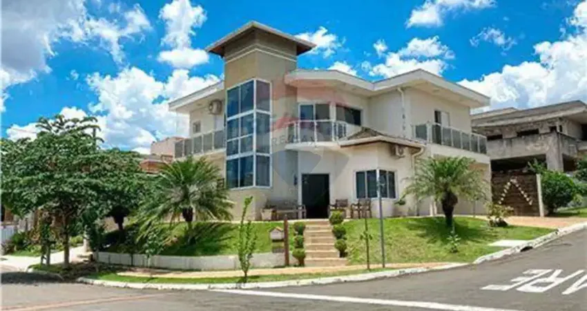 Casa para alugar em Jardim Green Park Residence de 297.00m² com 3 Quartos, 3 Suites e 4 Garagens