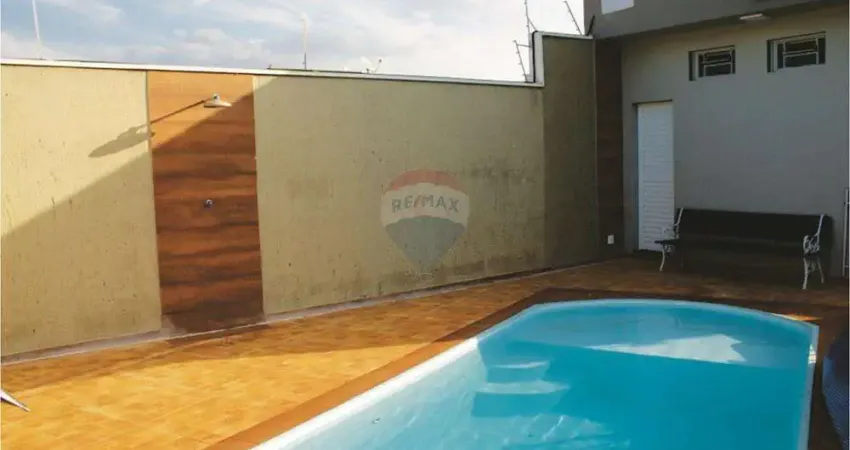 Casa para venda em Jardim Esmeralda de 154.00m² com 3 Quartos e 3 Garagens