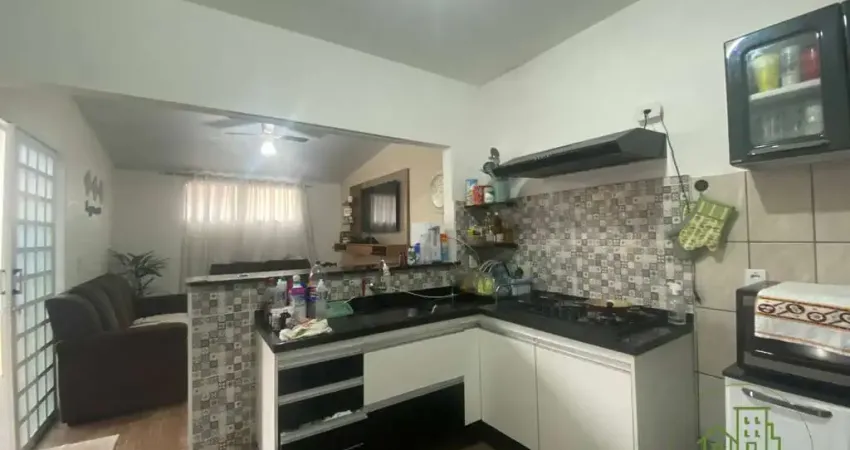 Casa para venda em Jardim Cristina de 133.00m² com 5 Quartos, 1 Suite e 3 Garagens