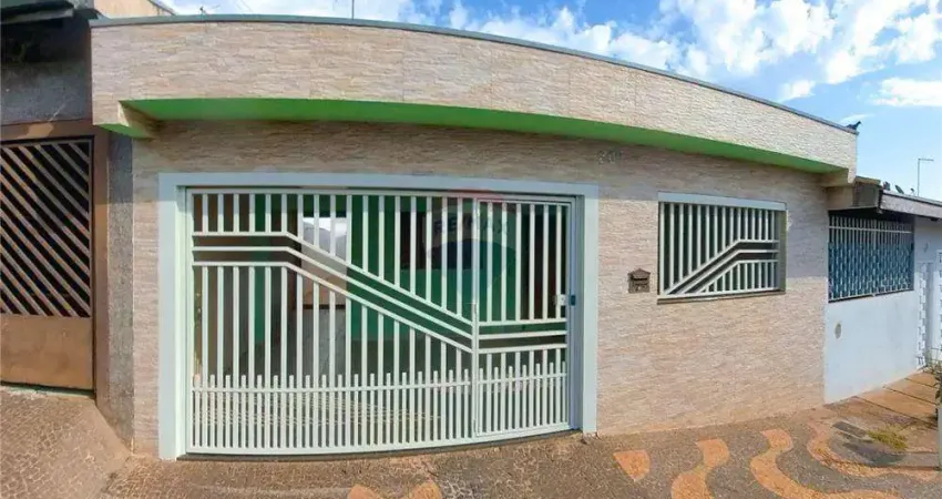 Casa para venda em Parque Tiradentes de 116.39m² com 3 Quartos e 2 Garagens