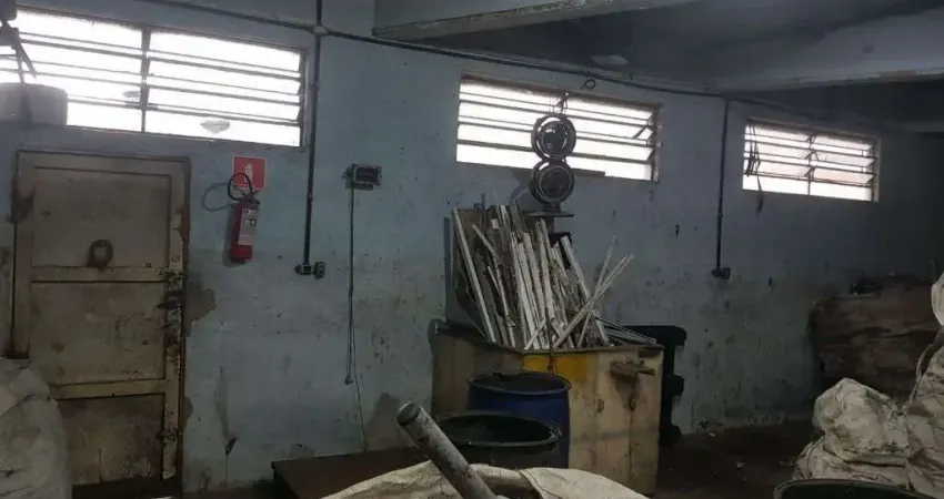 Casa comercial à venda na Rua Ézio Maranezi, 370, Cidade Líder, São Paulo