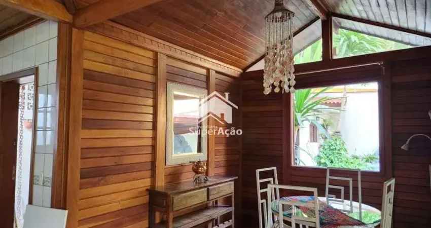 Casa de Condomínio para venda e aluguel em Região Central de 730.00m² com 2 Quartos, 1 Suite e 2 Garagens