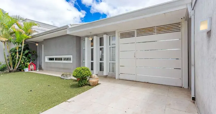 Casa para venda em Boqueirão de 240.00m² com 4 Quartos, 2 Suites e 5 Garagens