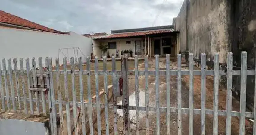 Casa para venda em Jardim Planalto de 210.00m² com 1 Quarto e 2 Garagens