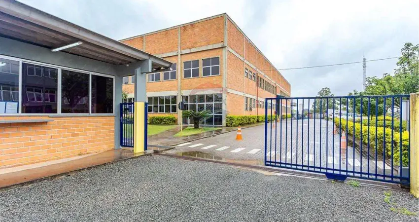 Galpão / Depósito / Armazém para alugar em São Francisco de 3400.00m²