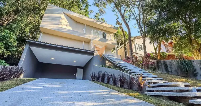 Casa para venda em Transurb de 10.00m² com 3 Quartos, 1 Suite e 3 Garagens