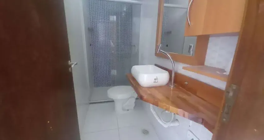 Sobrado para venda em Vila Marieta de 60.00m² com 2 Quartos, 2 Suites e 1 Garagem