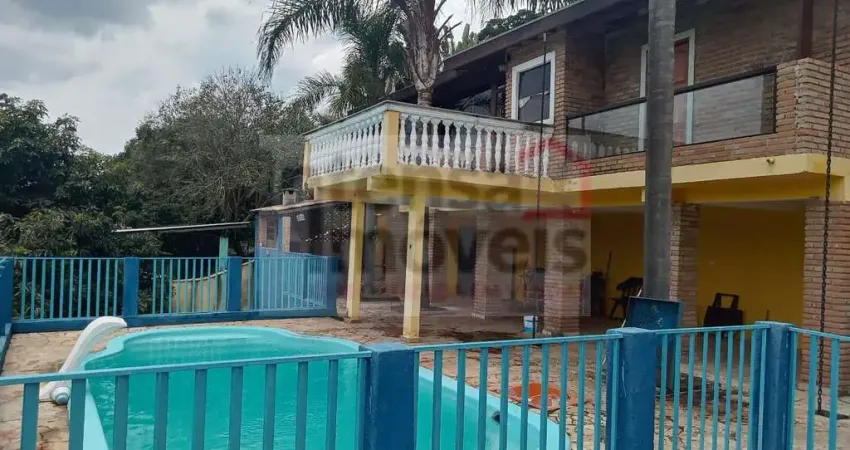 Chácara para venda em Paraibuna de 1000.00m² com 5 Quartos, 2 Suites e 2 Garagens