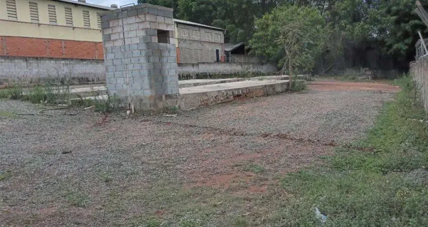 Lote / Terreno para venda e aluguel em Jardim São Gonçalo de 1500.00m²