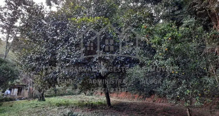 Casa para venda em Chácara Belvedere de 200.00m² com 3 Quartos, 1 Suite e 2 Garagens