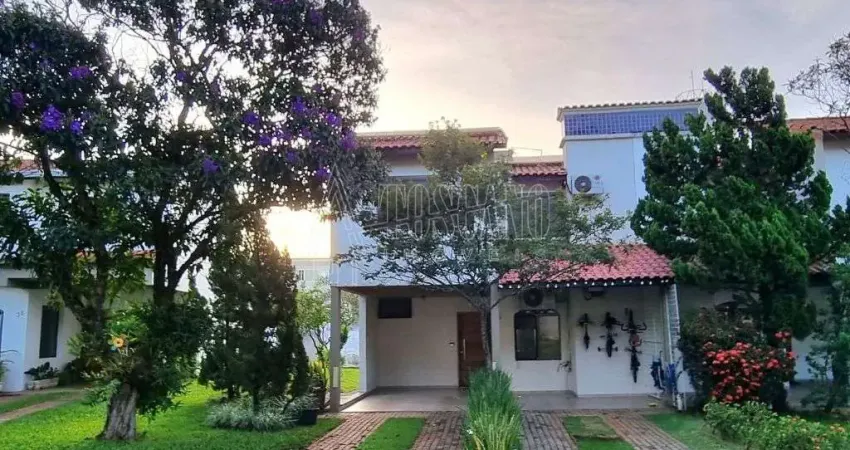 Casa de Condomínio para venda em Vila Nossa Senhora Do Carmo de 173.00m² com 4 Quartos, 1 Suite e 5 Garagens