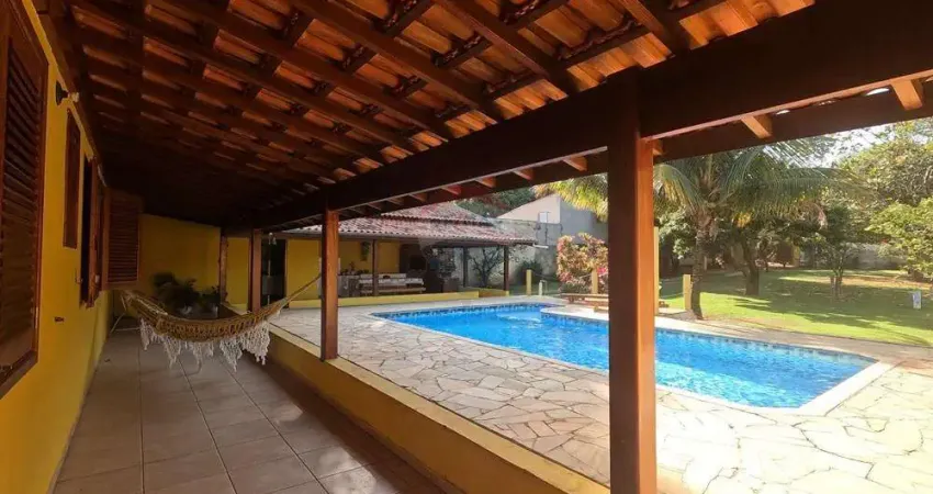 Chácara para venda em Recanto Do Guaraparí de 250.00m² com 4 Quartos e 6 Garagens
