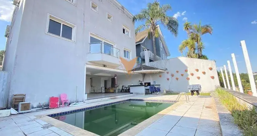 Casa para venda e aluguel em Alphaville de 695.00m² com 5 Quartos, 4 Suites e 6 Garagens