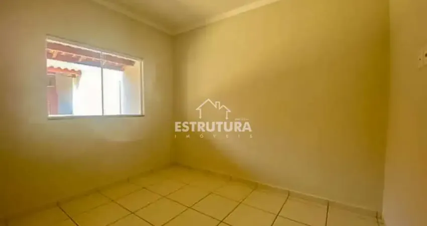Casa para alugar em Jardim Santa Clara Ii de 110.00m² com 3 Quartos, 1 Suite e 4 Garagens