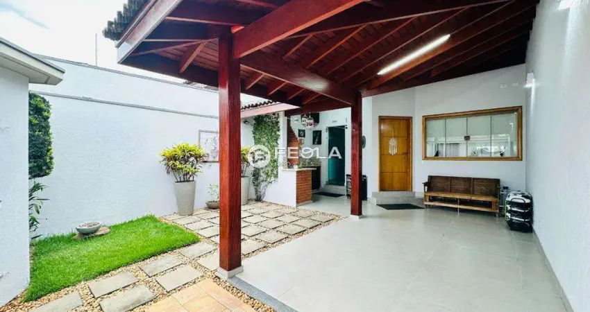 Casa para venda em Jardim Amélia de 134.08m² com 3 Quartos, 1 Suite e 2 Garagens