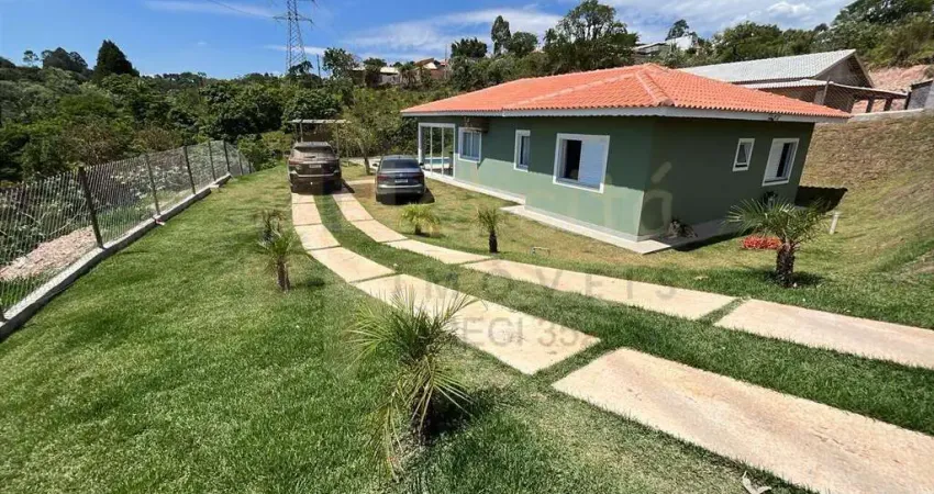 Chácara para venda em Centro de 180.00m² com 3 Quartos, 1 Suite e 10 Garagens