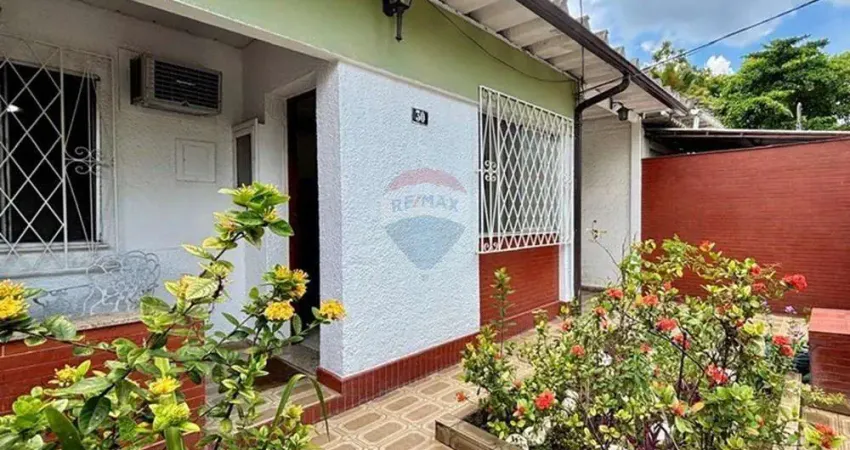 Casa de Condomínio para venda em Freguesia (jacarepaguá) de 109.00m² com 3 Quartos, 1 Suite e 3 Garagens