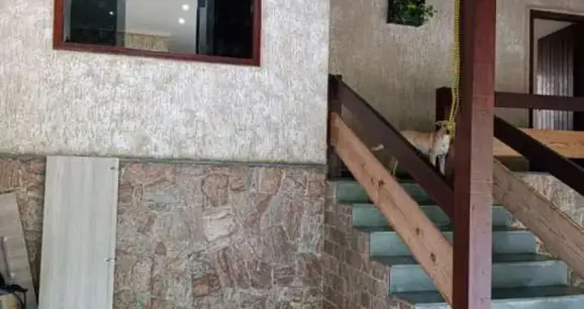 Casa para venda em Jardim Piazza Di Roma de 132.00m² com 3 Quartos, 1 Suite e 2 Garagens