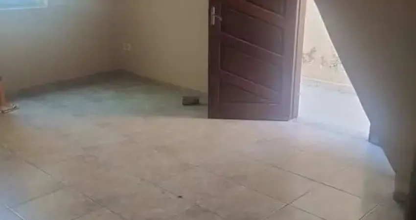 Sobrado para venda em Taboão de 125.00m² com 3 Quartos e 2 Garagens