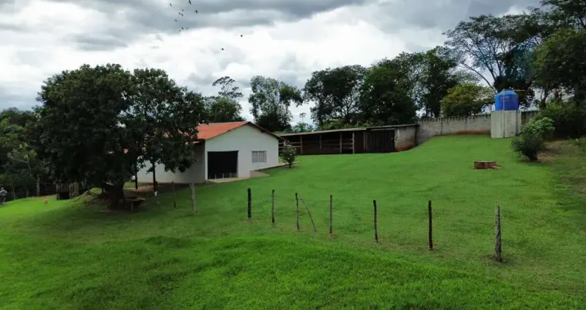 Casa para venda em Santana de 69.00m² com 2 Quartos e 2 Garagens